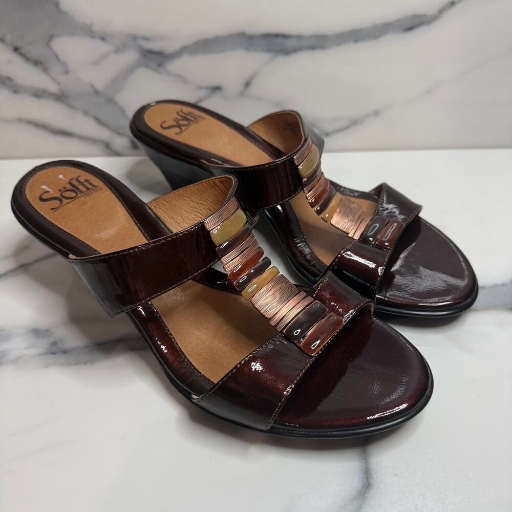 Sofft Women's Brown Patent Leather Embellished Slide Wedge Sandals Sz 9 Comfort